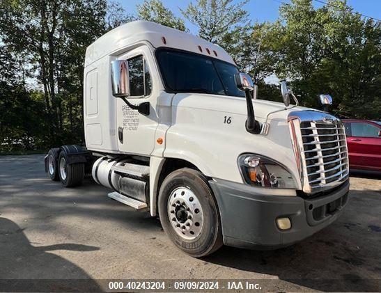  Salvage Freightliner Cascadia 125