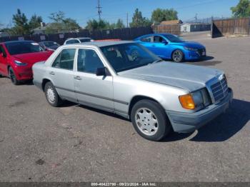  Salvage Mercedes-Benz 300