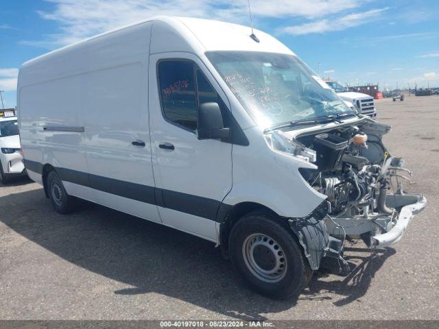  Salvage Mercedes-Benz Sprinter 2500