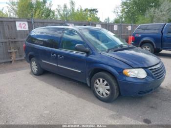  Salvage Chrysler Town & Country