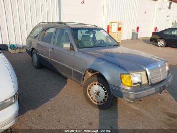  Salvage Mercedes-Benz 300