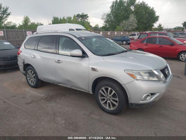  Salvage Nissan Pathfinder