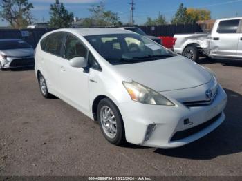  Salvage Toyota Prius v