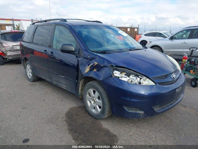  Salvage Toyota Sienna