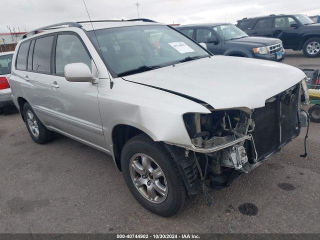  Salvage Toyota Highlander