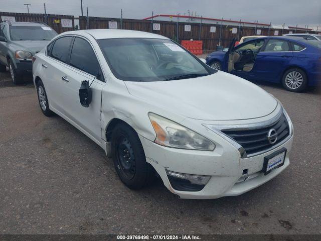  Salvage Nissan Altima