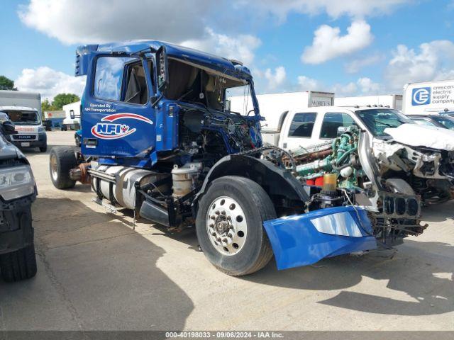  Salvage Volvo Vnl