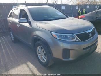  Salvage Kia Sorento