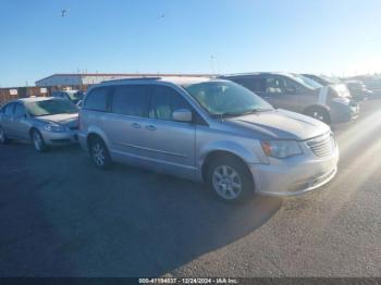  Salvage Chrysler Town & Country