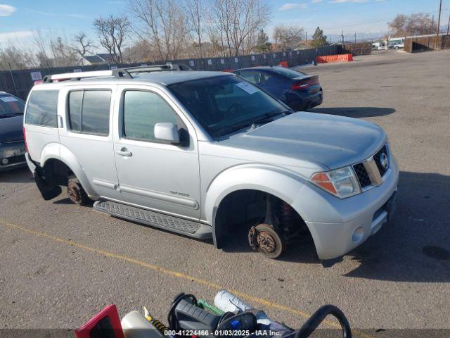  Salvage Nissan Pathfinder