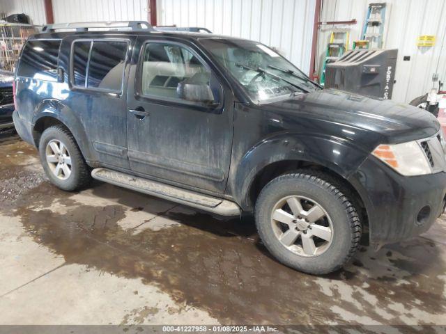  Salvage Nissan Pathfinder