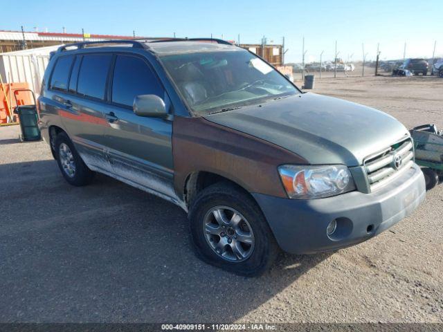  Salvage Toyota Highlander