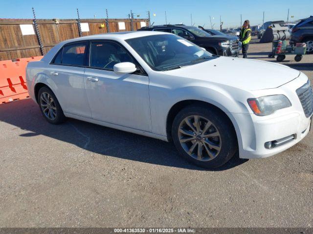  Salvage Chrysler 300