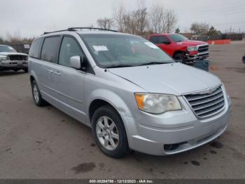  Salvage Chrysler Town & Country