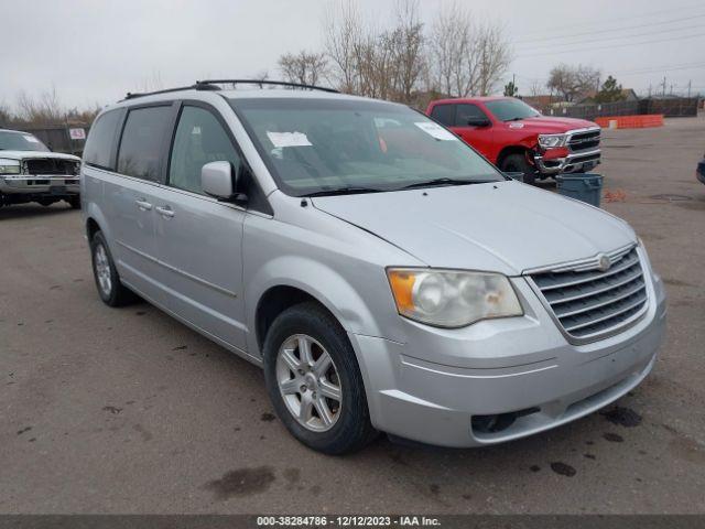  Salvage Chrysler Town & Country