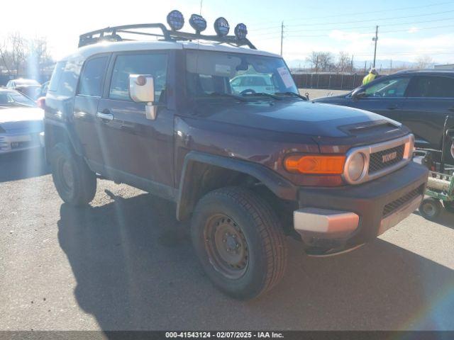  Salvage Toyota FJ Cruiser