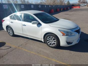  Salvage Nissan Altima