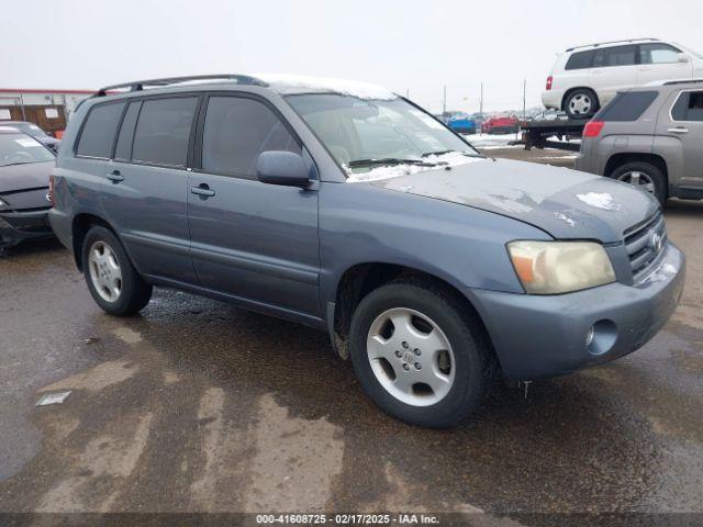  Salvage Toyota Highlander