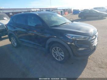  Salvage Hyundai TUCSON