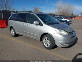  Salvage Toyota Sienna