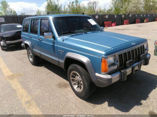  Salvage Jeep Cherokee