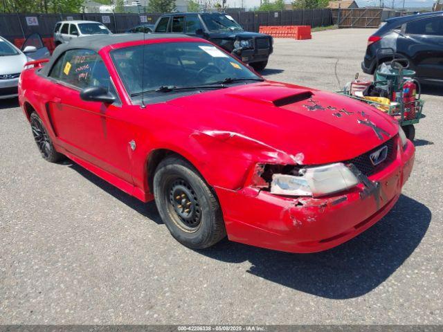  Salvage Ford Mustang
