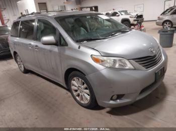  Salvage Toyota Sienna