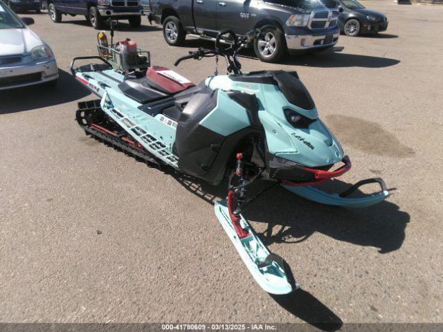  Salvage Ski-doo Freeride