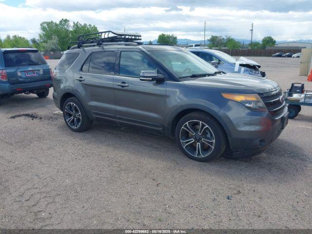  Salvage Ford Explorer