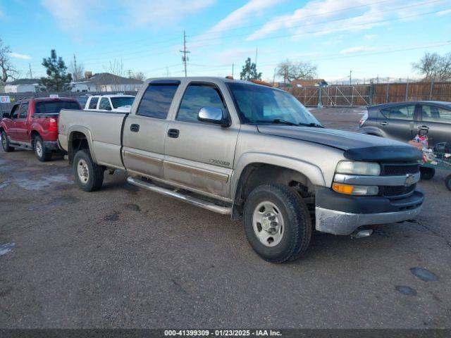  Salvage Chevrolet Silverado 2500