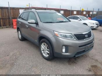  Salvage Kia Sorento
