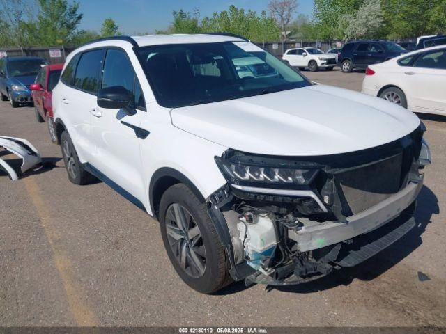  Salvage Kia Sorento