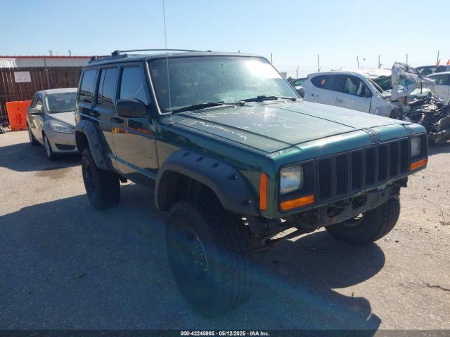  Salvage Jeep Cherokee