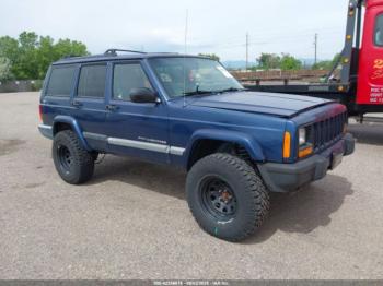  Salvage Jeep Cherokee