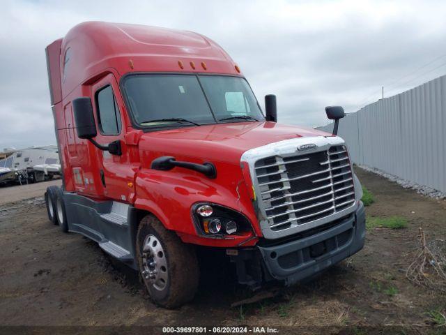  Salvage Freightliner Cascadia 125