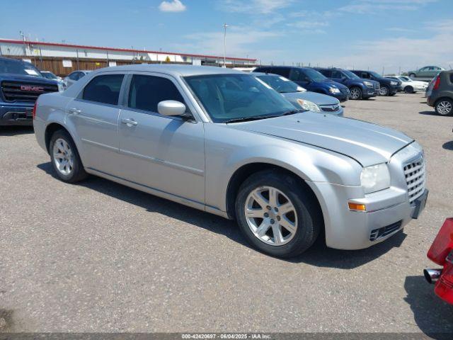  Salvage Chrysler 300