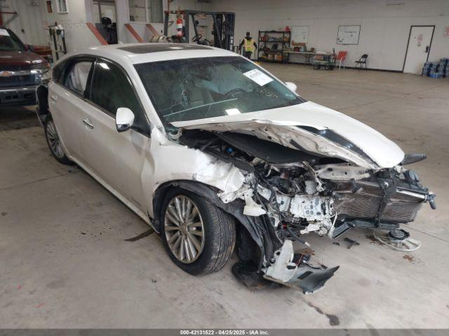  Salvage Toyota Avalon Hybrid