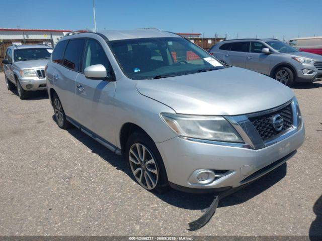  Salvage Nissan Pathfinder