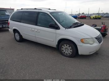  Salvage Chrysler Town & Country