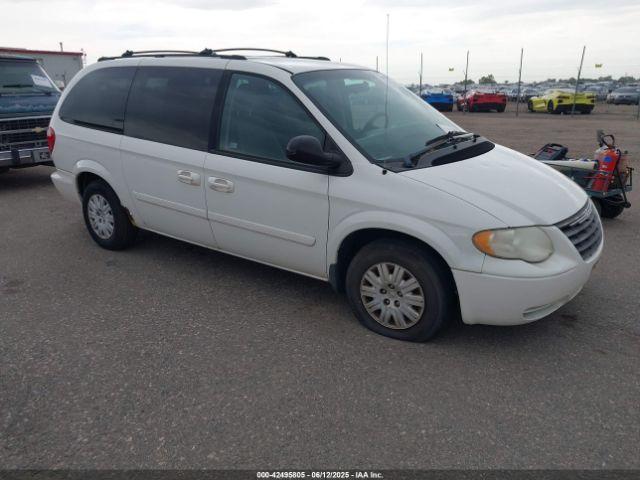  Salvage Chrysler Town & Country