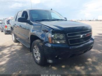  Salvage Chevrolet Avalanche 1500