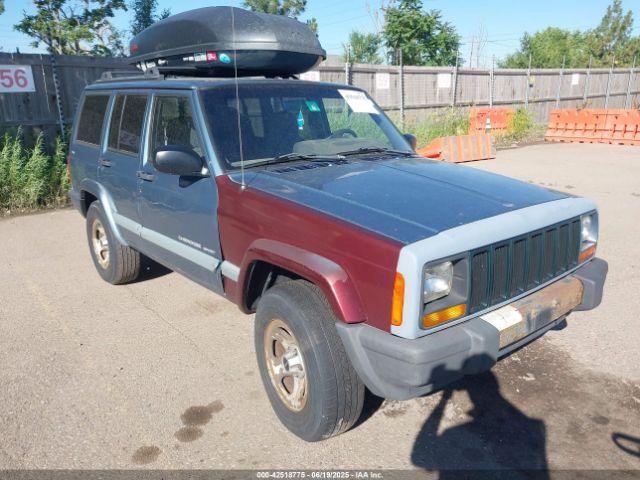  Salvage Jeep Cherokee
