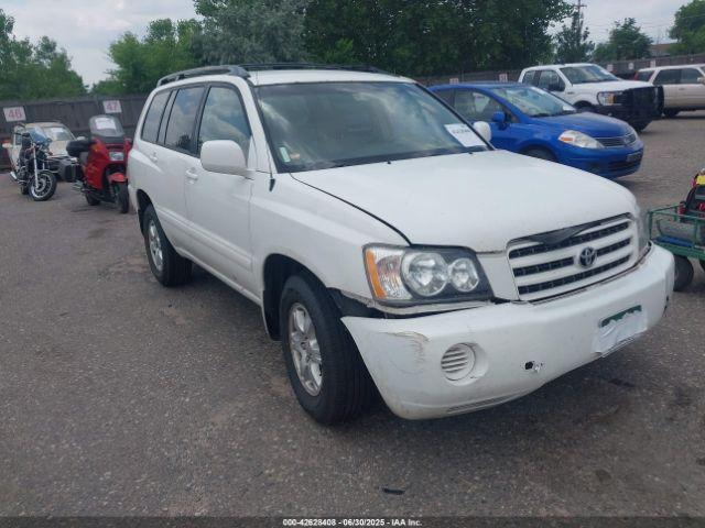  Salvage Toyota Highlander