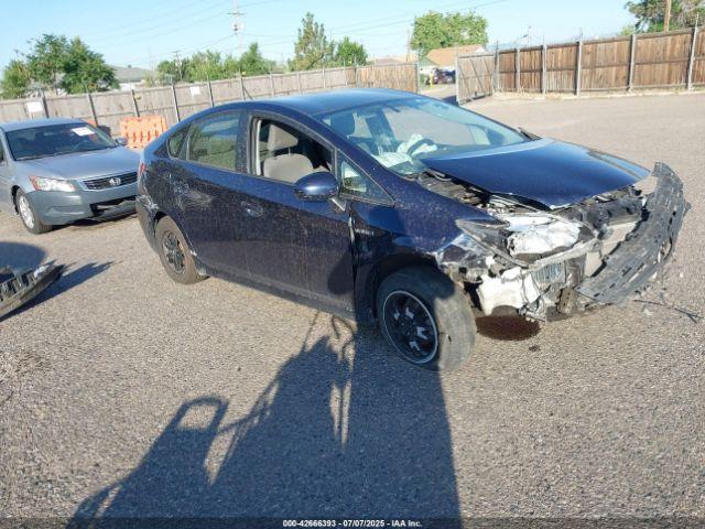  Salvage Toyota Prius
