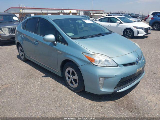  Salvage Toyota Prius