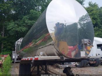  Salvage Walker Stainless Equ Tank Semi Trailer