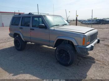  Salvage Jeep Cherokee
