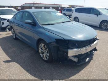  Salvage Chrysler 200