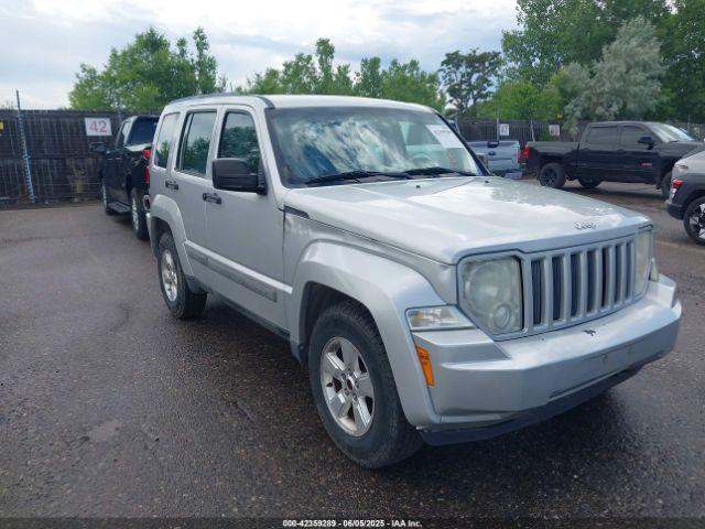  Salvage Jeep Liberty