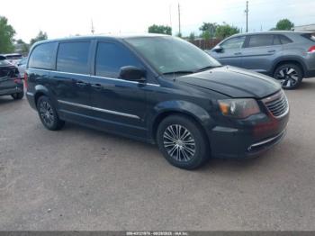  Salvage Chrysler Town & Country